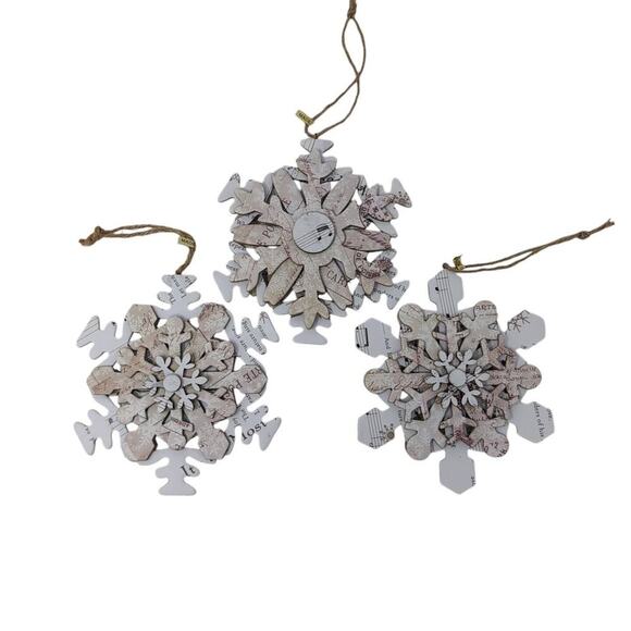 Snowflake Christmas Ornaments 4.5" Set of 3 Cardboard Hanging Cottage NEW NWT - Picture 6 of 8